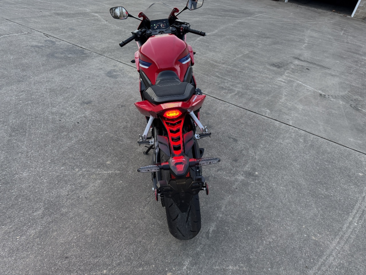 2025 Honda CBR650R E-CLUTCH